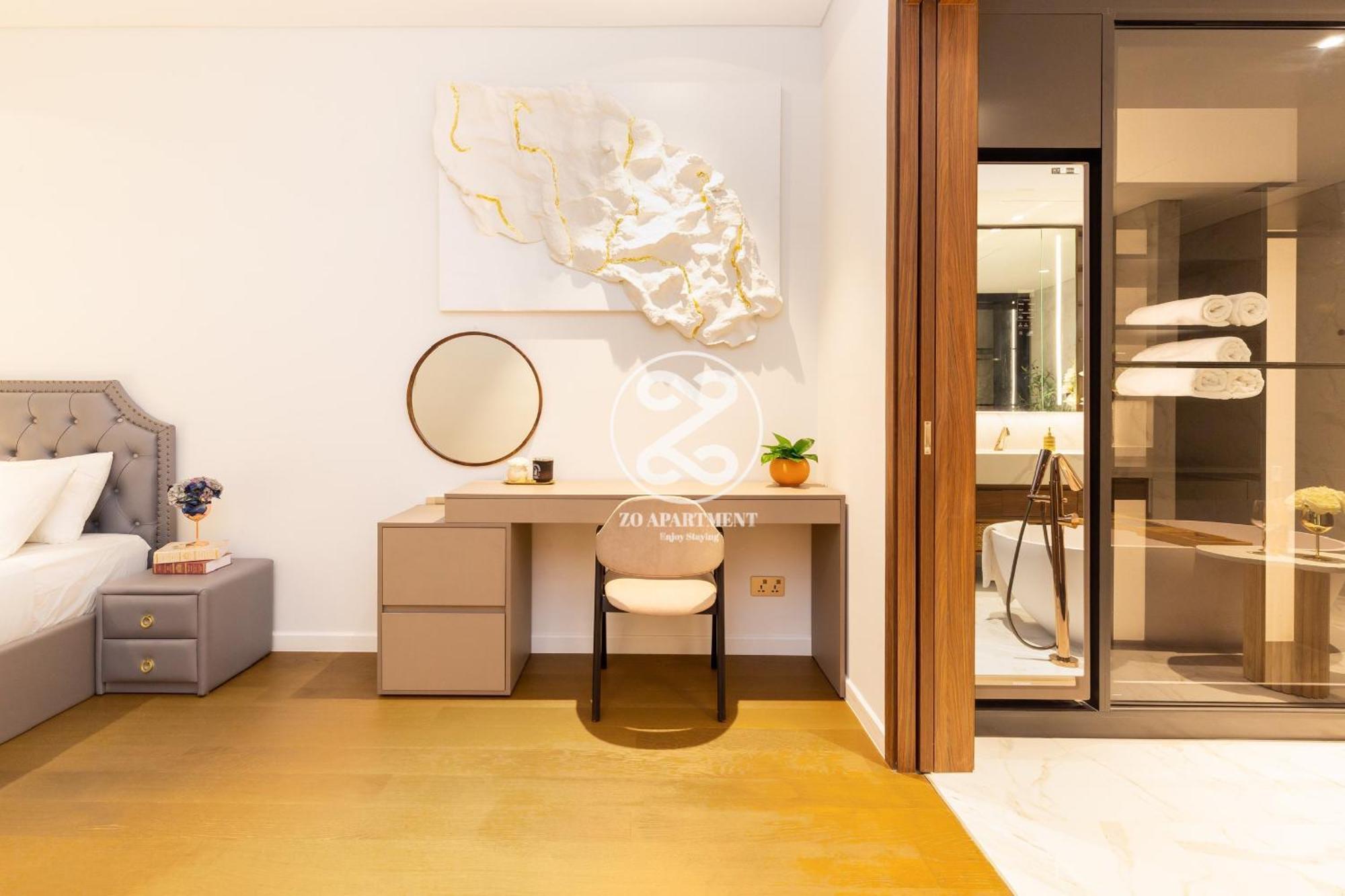 הו צ'י מין סיטי The Opera Apartment Cental Saigon Free Pool-Gym-Sauna Room- Golf Mini מראה חיצוני תמונה