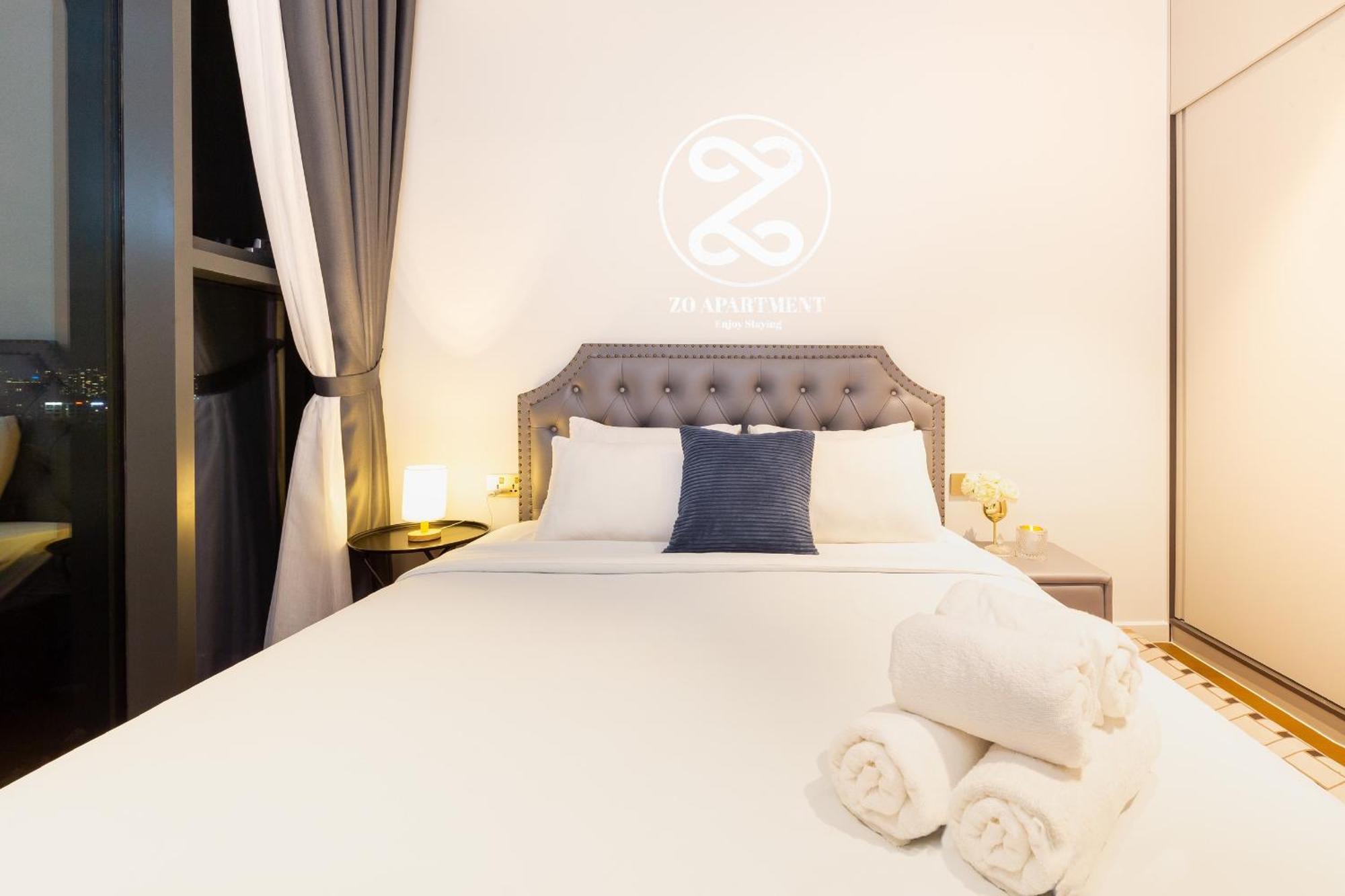 הו צ'י מין סיטי The Opera Apartment Cental Saigon Free Pool-Gym-Sauna Room- Golf Mini מראה חיצוני תמונה